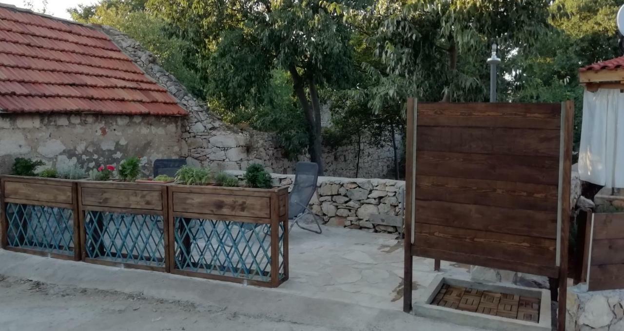 Krka Waterfalls Stonehouse Roko Lozovac Luaran gambar