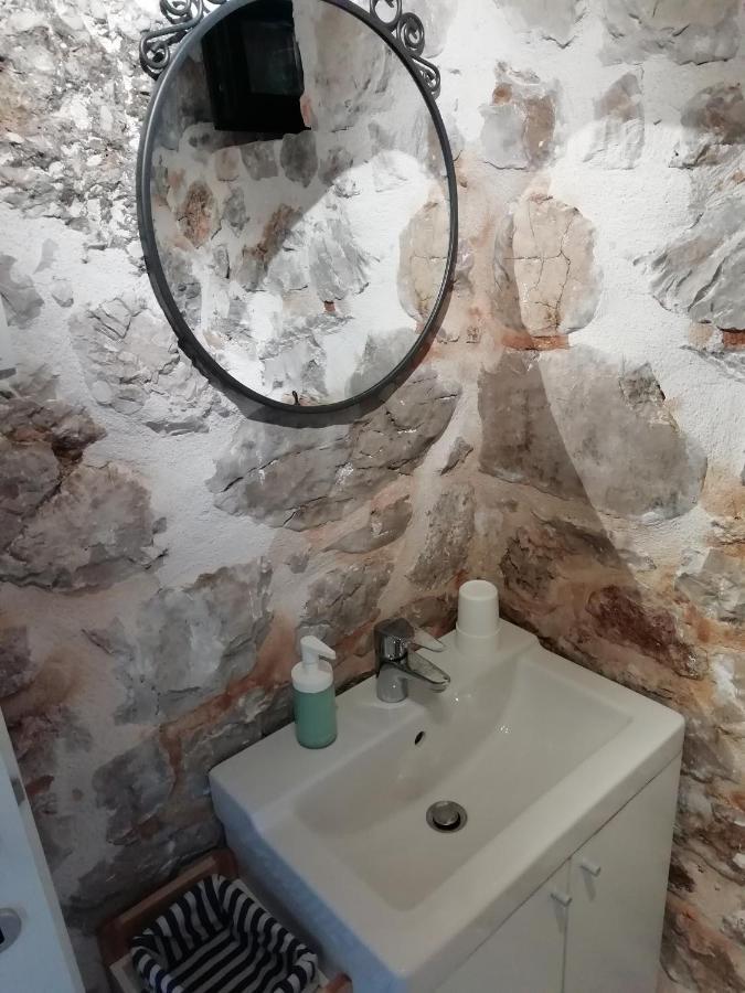 Krka Waterfalls Stonehouse Roko Lozovac Luaran gambar