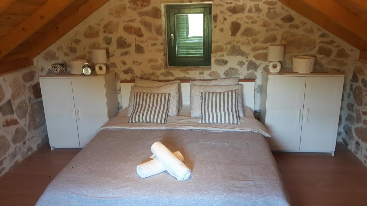 Krka Waterfalls Stonehouse Roko Lozovac Luaran gambar