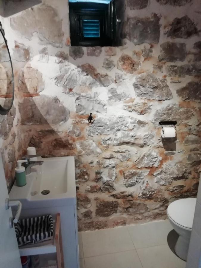 Krka Waterfalls Stonehouse Roko Lozovac Luaran gambar