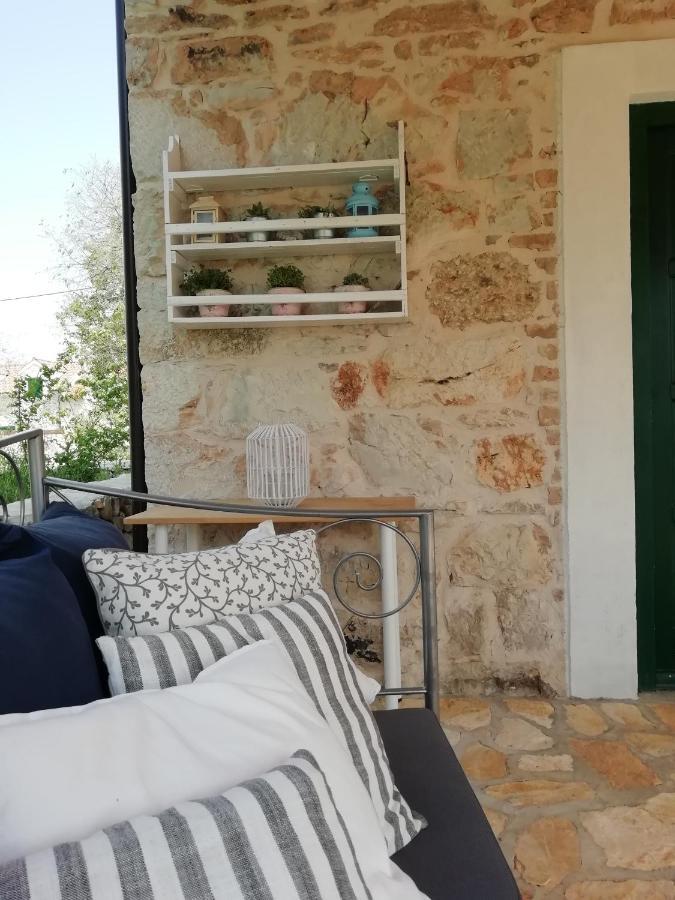 Krka Waterfalls Stonehouse Roko Lozovac Luaran gambar